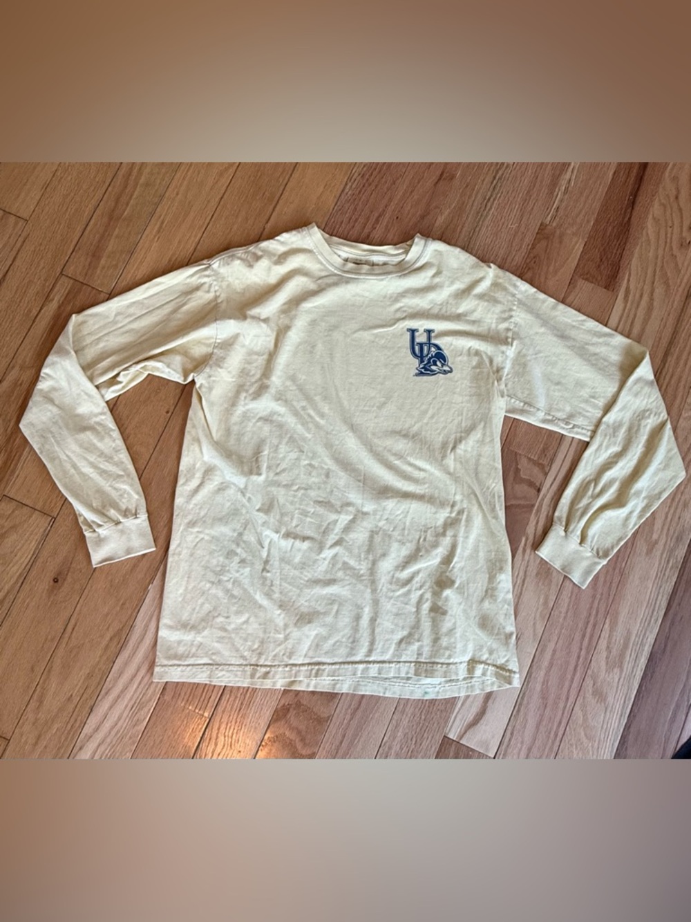 UDel Long Sleeve Crewneck Shirt - Light Cream with Navy Logo
